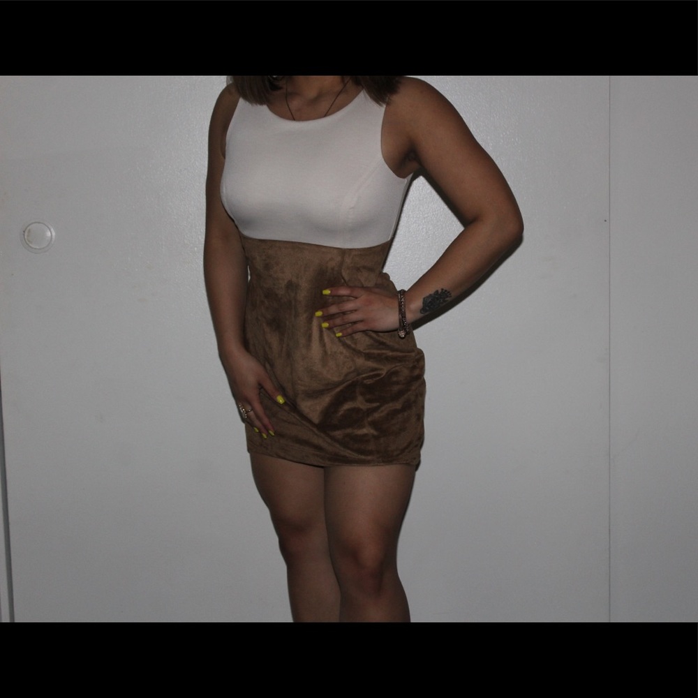 Dress - Picture 2 of 3